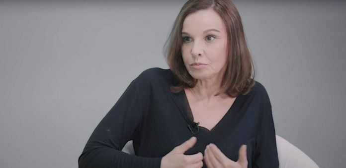 Менің ағаммен үйдегі секс