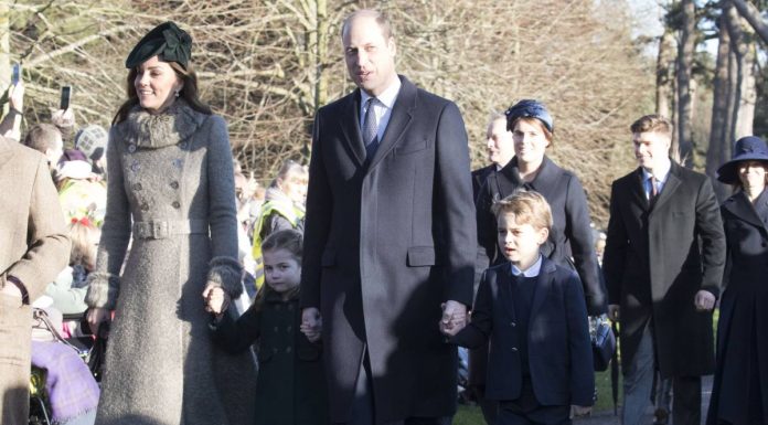 Герцоги Кембриджиские с сыном Джорджем и дочерью Шарлоттой