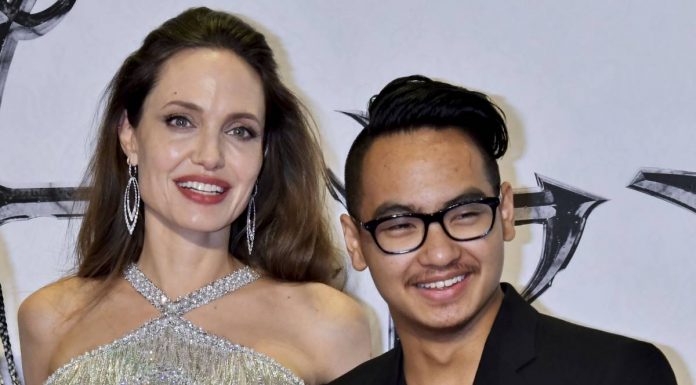 Анджелина Джоли с приемным сыном Мэддоксом