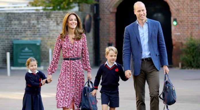 Принц Уильям и Кейт Миддлтон с детьми: принцем Джорджем и принцессой Шарлоттой