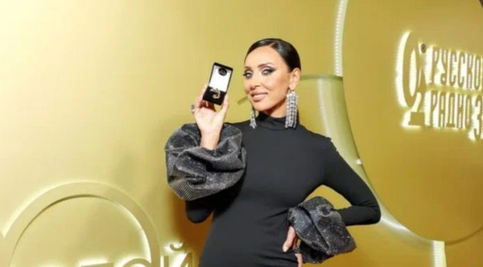 Ослепительный блеск: Алсу, Лолита, Валерия, Елена Север, Самбурская. Образы звезд на «Золотом Граммофоне»