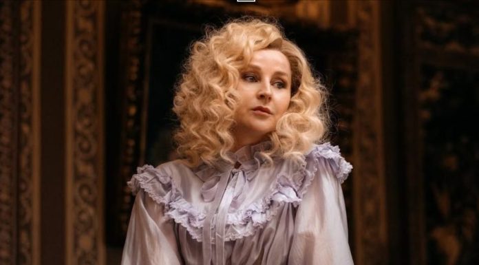 Актриса Ольга Медынич пообещала проклясть режиссера, если тот убьет её героиню