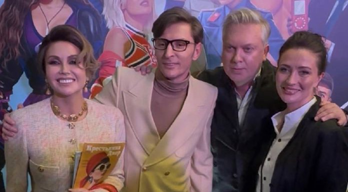 Нарядились: Киркоров в костюме «лаваша», Воля и Утяшева в ретро, Лиза Моряк с Сариком Андреасяном, как на свадьбу