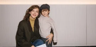 Глеб Матвейчук с детьми, Лиза Арзамасова с сыном, Родригес с Катей Кабак: премьера «Аленького цветочка»