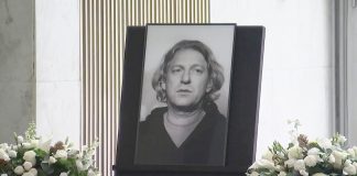 Лариса Долина, Константин Эрнст, Федор Бондарчук на прощании с Александром Олейниковым