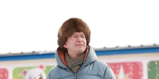 Константин Хабенский, Ксения Алферова, Женя Медведева: как прошел Благотворительный день на катке ВДНХ