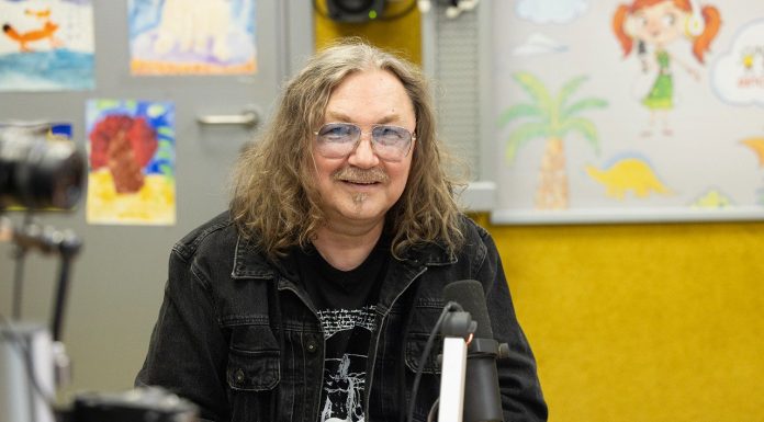 Игорь Николаев: «У меня сохранилось видео, как дочь сочиняет на качелях!»