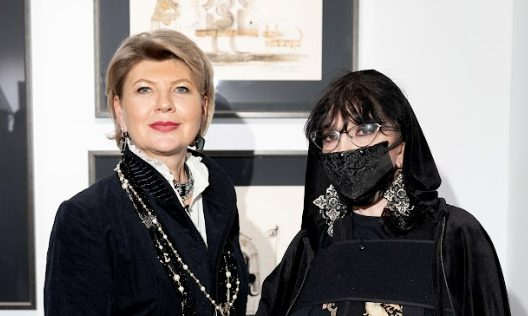 Галерея «Купол» представляет две графические выставки: ретроспективу Евгения Чубарова и новую выставку Кати Филипповой