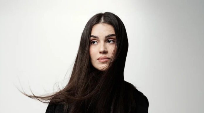 Откровенный разговор о сложных отношениях в новой песне Эвер