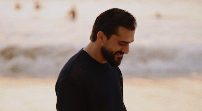 «Между нами эйфория»: JONY выпустил новый трек