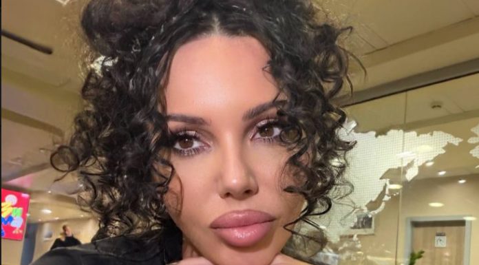 На ферме Оксаны Самойловой появился необычный сотрудник