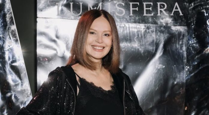 Ирина Безрукова, Мария Шурочкина, Катя Шпица на премьере «Ты прекрасна» Lumisfera и Флаувау