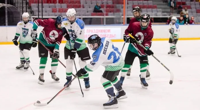 Футболист Александр Кержаков и звезды спорта помогают юным хоккеистам из Пензы осуществить их мечту