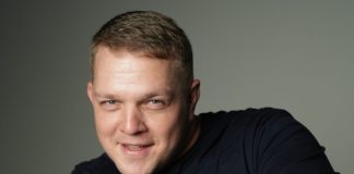 «Велик Господь»: Влад Balu представил уникальную песню, как личный разговор с Богом