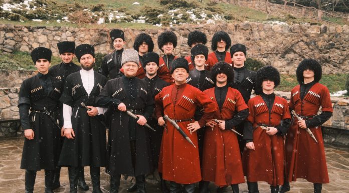 «Особенности национальной кухни» с Михаилом Стогниенко и Пьером Карбонарой отправляются в южную гастроэкспедицию