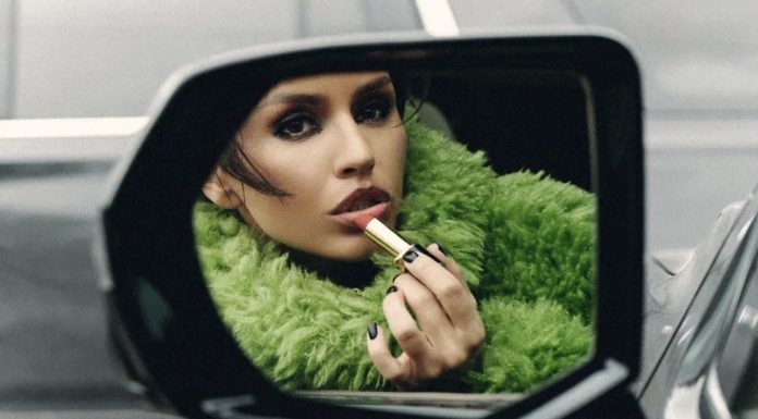 Первый сольный сингл Zivert после стадионного шоу прошлого лета