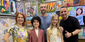 «Хотим покорить весь мир»: Владимир Кристовский с детьми устроил премьеру трибьюта Uma2rman