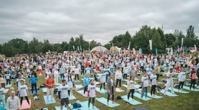 Праздник йоги Yoga Day Russia пройдет в Царицыно