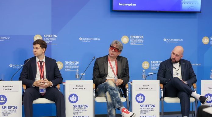 «Слушатель ищет в песнях смысл», — Роман Емельянов об изменениях в музыкальной индустрии