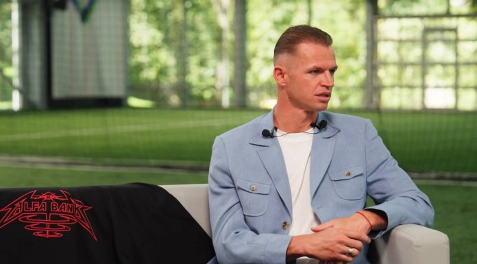 «Гол забьешь — куплю чипсы»: Дмитрий Тарасов рассказал, как ему помогли попасть в «Спартак»