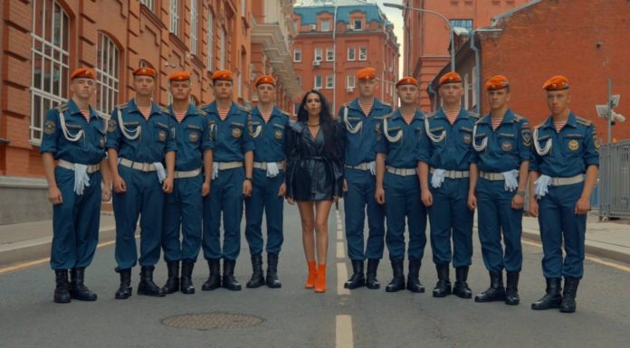 Снежина Кулова представила клип «Спасатели», в котором приняли участие курсанты Академии ГПС МЧС России