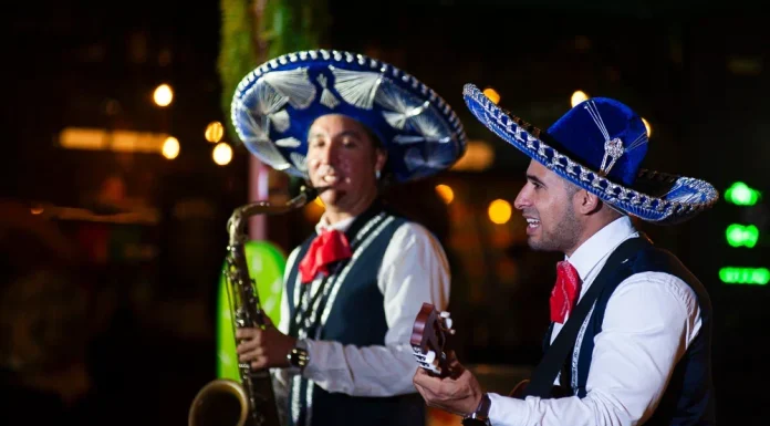 Из московской осени — в мексиканское лето: как прошёл Sombrero Day Moscow