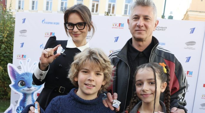 «ХРУМ»: Баста – идеальный богатырь, Стречина – учительница математики
