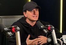 Сергей Безруков признался, что готов был побриться ради роли, но помешал статус