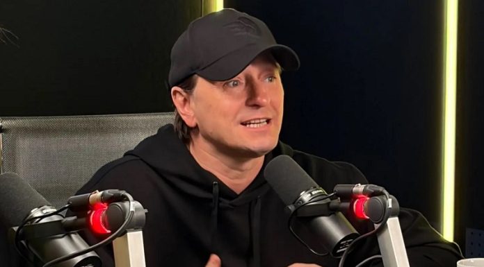 Сергей Безруков признался, что готов был побриться ради роли, но помешал статус